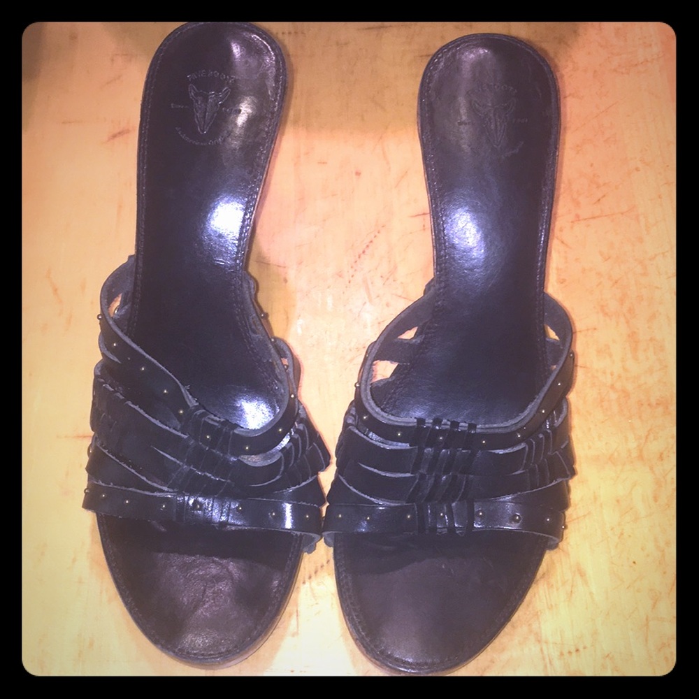 Black leather Frye heeled sandals